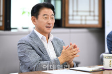 녹봉 받던 행정가 출신 시장 마음에 훅 들어온 시민, 그렇게 바뀐 의정부