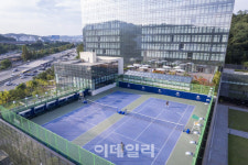 “음악·테니스·예술까지”…호텔업계, 경험 소비 잡기 총력전