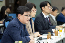 5년내 원전 10기분 풍력 보급 추진…軍협의·인프라 구축 난제도