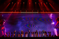 열정 폭발 르세라핌, 지치지도 않네[리뷰]