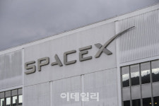스페이스X, 연일 급등하며 시총 2.8조…아마존도 잡았다[美특징주]