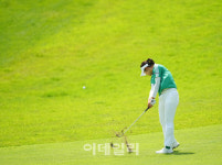 [포토]서교림,완벽한 임팩트 순간