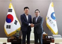 박홍근 