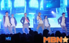 [MBN포토] 엑소, `으르렁 으르렁대~`