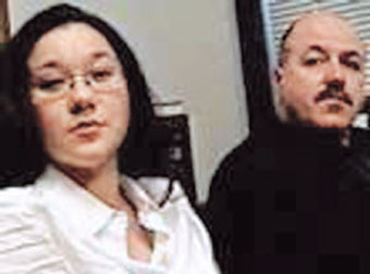 케릭 美국토안보장관 내정자 한국서 낳은 딸과 극적 재회