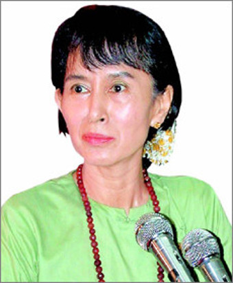 미얀마 민주화 상징 아웅산 수치여사 가택연금 10년