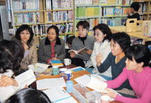 [현장＋공감]책 읽고 情 나누는 ‘사랑방 도서관’