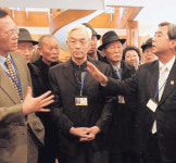 노인 149명 10시간 볼모신세