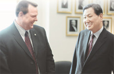 美 “현대車 한대라도 하자땐 전량 반송”