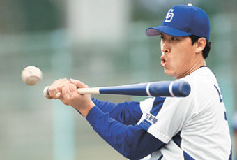 이병규, 시범경기 데뷔전 3타수 1안타 1도루