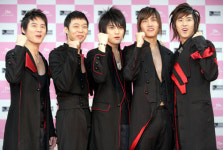 동방신기  “원래 그룹명은 오장육부”