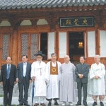 종교의 벽을 넘어서…7대 종교지도자들 첫 합동 성지순례