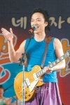 ‘녹슬지 않는’ 강산에 록