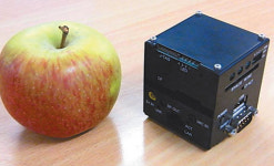 사과크기 ‘초소형 PC’ “정품과 똑같네∼”