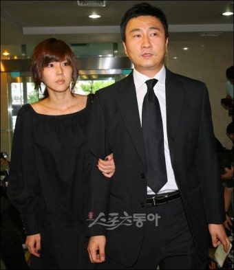 작곡가 주영훈 부친상과 배우 이윤미 시부상, 가족들의 슬픔... 기도하며 함께하는 어려운 시간