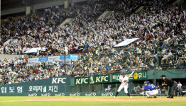 ‘어게인 1995’ 가을의 전설 부활했다