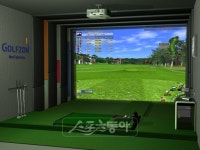 [굿샷! 가자, 필드로] ‘Gold’가 된 Golf 스크린이 돈이다