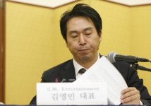 [포토] 결연한 모습의 SM 김영민 대표