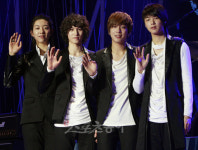 씨엔블루 ‘외톨이야’, 표절의혹 제기