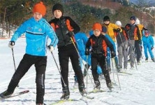 ‘내일의 金’을 캐는 탄광촌 아이들