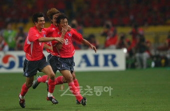 2002 월드컵 4강 주역들 “남아공 태극전사여, 올레∼”