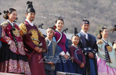 [포토] ‘왕가의 사람들’이 한자리에~ 드라마 ‘동이’ 주역들