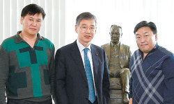 “35년전 한 군인이 두고간 돈 써 마음의 빚, 천안함에 갚습니다”