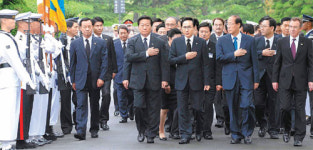 “EU의회는 대북 결의했는데 우리는…”