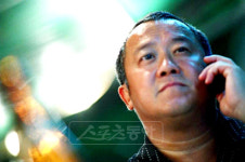 비 ‘도망자’는 다국적 드라마