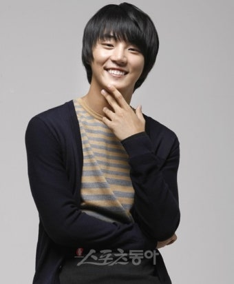 범생이 윤시윤이 ‘이중생활’?
