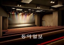 [우리 극장을 소개합니다]서울 신사동 윤당아트홀/쉴 공간-먹을 공간 넉넉… 딱딱한 좌석 흠