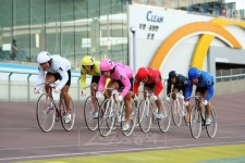 살인적인 부산바람, 강축은 없다