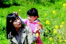 전교생 1명… 전남 신안군 지도초교 선치분교 신민아 양의 ‘특별한 어린이날’