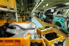 부품업체 1곳만 멈춰도 한국車 산업 올스톱 위기 왜?