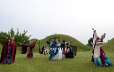 “경주 알리는 전통공연, 왜 진작 없었나요”