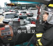 ‘소방-구급차에 길 안 터주면 과태료’ 시행 첫날, 사이렌 울려도… 꿈쩍않는 시민의식