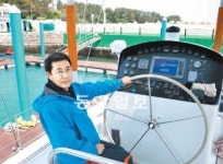 [성공신화 시크릿]제이엠그랑블루요트, ‘제주 촌놈’ 3명 뭉쳐 국내 첫 ‘세일 요트’ 띄웠다