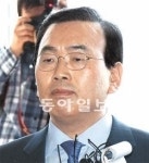 [단독]이동율 “강철원에게 수천만원 건넸다”