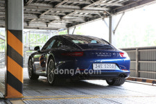 포르쉐 911 카레라S, ‘밟는 대로 쭉~쭉’ 역시 탐나는 스포츠카