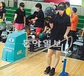 [부산/경남]눈은 안 보여도 마음으로 ‘스트라이크’