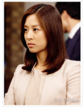 [우먼 동아일보 스타 뷰티]그윽한 눈매를 완성하는 섀도 팁~ 장신영의 ‘다크 브라운 메이크업’