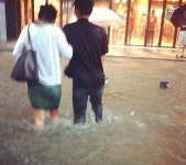 오늘 전국 비, 강남역 침수에 “광복절 맞아 강남 워터파크 개장?”