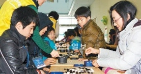 [대전/충남]“한국아들과 바둑두는 재미 솔솔” 배재대서 다문화 바둑축제