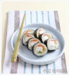 [우먼 동아일보 웰빙요리]  두부를 편식하는 아이들도 맛있게 먹는 ‘조린 두부 김밥’