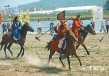 [Story]조선 무관은 격구 달인… 이성계 실력, 박지성 축구에 견줄 만