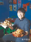[착한 식당 착한 이야기]서울 서교동 ‘치킨 인 더 키친’