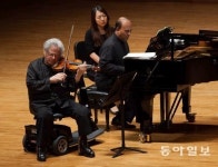 [공연 리뷰]가을밤 슈퍼스타의 선율에 휘감기는 행복감