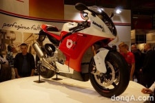 비모타가 만든 BMW S1000RR ‘BB3’ 최초 공개