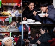 ‘쓰레기’ 정우, 촬영장 포착…‘응답하라 1994’ 팀에게 야식차 대접