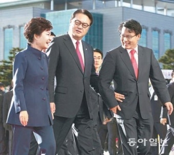 정진석 국회 사무총장 “윤상현의원, VIP에 함부로 들이대지 마세요”